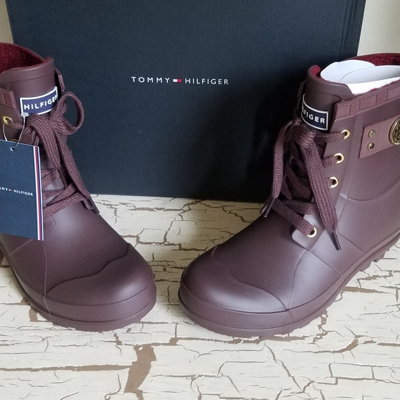 NEW Tommy Hilfiger 6 Waterproof Boot Red Trineti - Picture 3 of 13